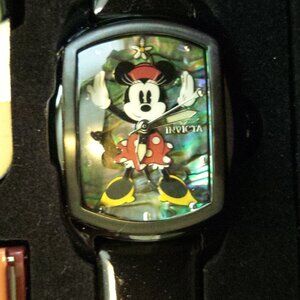 Disney Invicta Minnie Mouse Limited Edition Watch Set